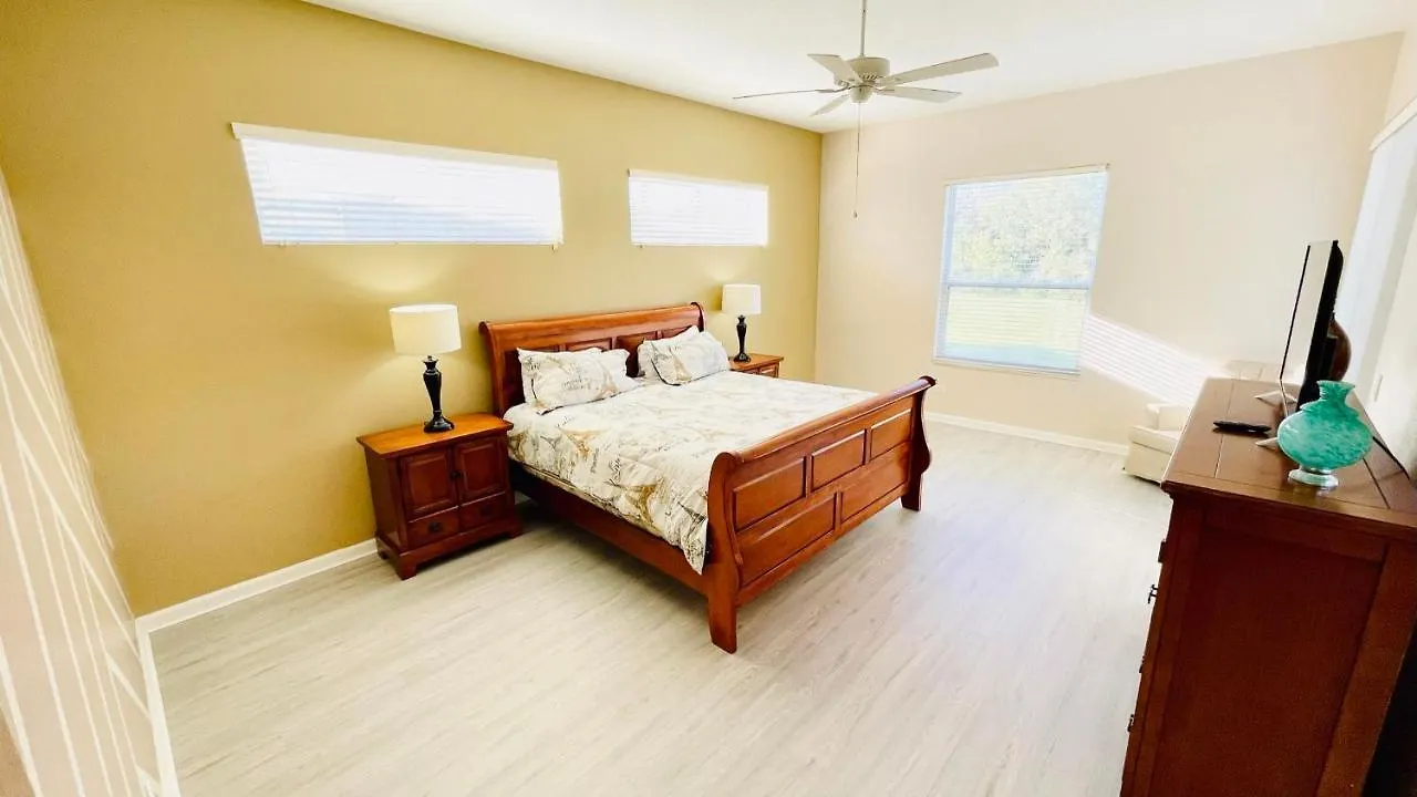 Vakantiehuis 5 Bed Pool Home With Conservation Views 305 Davenport